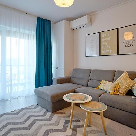 Moon Plaza Deluxe Studios Бухарест Екстер'єр фото