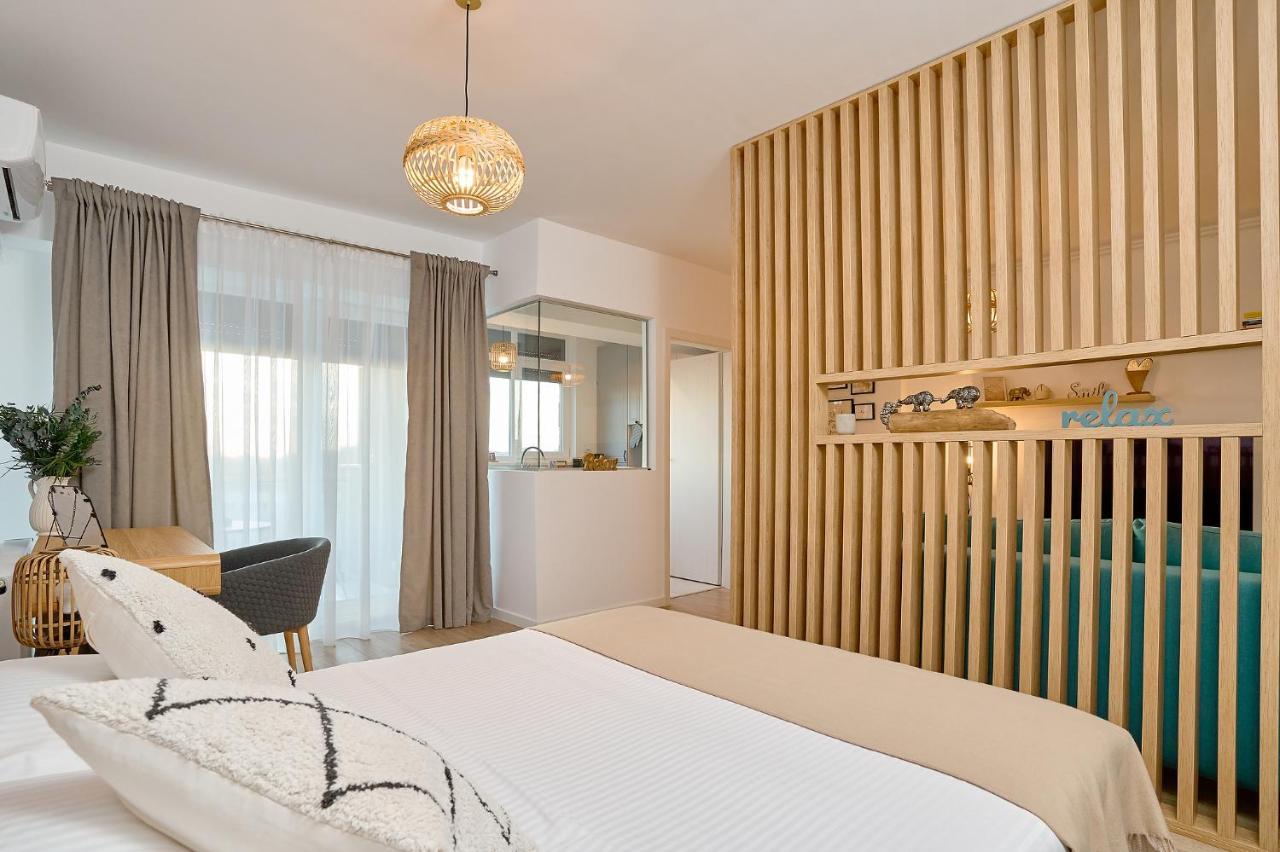 Moon Plaza Deluxe Studios Бухарест Екстер'єр фото