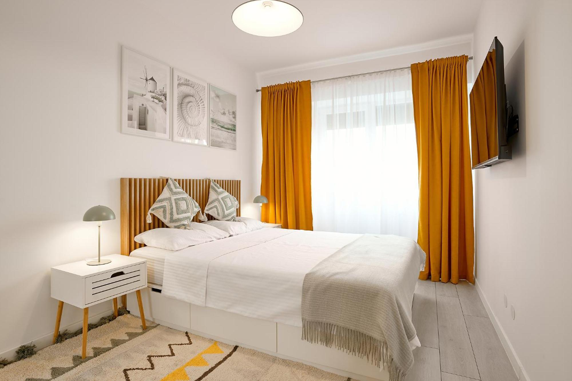 Moon Plaza Deluxe Studios Бухарест Екстер'єр фото